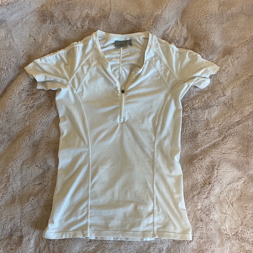 White Athleta Women’s 1/4th Zip Short Sleeve Workout Top